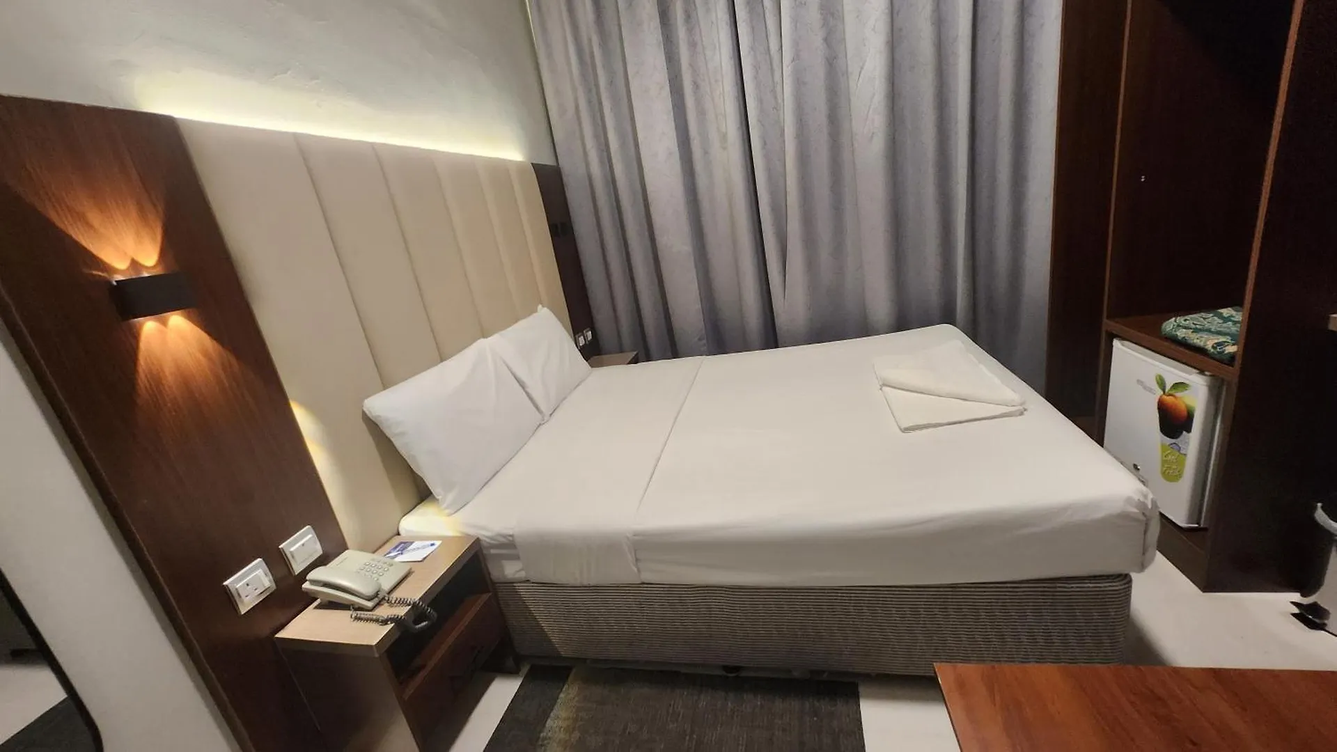 Melody Queen Hotel By Aura Ντουμπάι